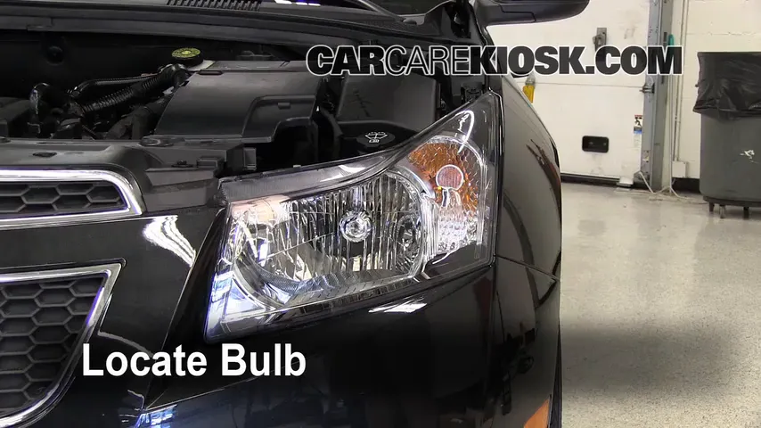 2011 Chevrolet Cruze LT 1.4L 4 Cyl. Turbo Lights Turn Signal - Front (replace bulb)